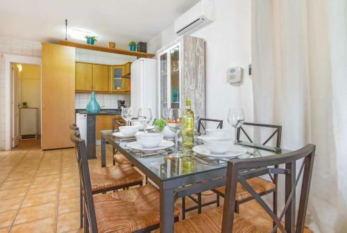 Playa Blanca Villa Sleeps 3 Air Con Wifi