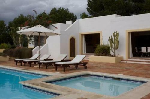 Playa D'en Bossa Villa Sleeps 10 Pool Air Con Wifi