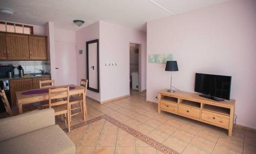 Two Bedrooms Apartment In Las Americas La/73