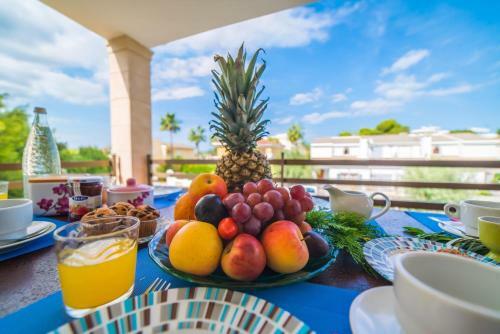 Playa De Muro Apartment Sleeps 6 Pool Air Con Wifi