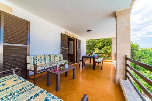 Playa De Muro Apartment Sleeps 6 Pool Air Con Wifi
