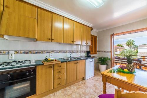 Playa De Muro Apartment Sleeps 6 Pool Air Con Wifi