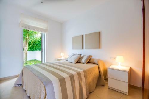Platja De Muro Villa Sleeps 8 Pool Air Con Wifi