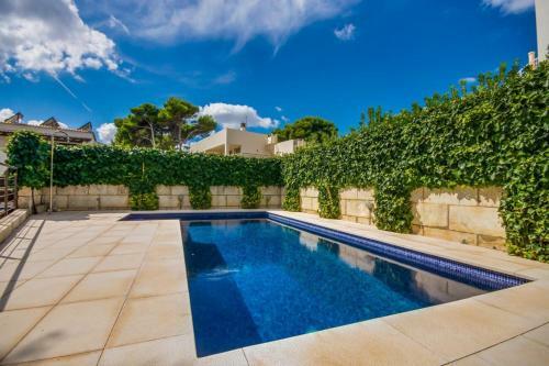 Platja De Muro Villa Sleeps 8 Pool Air Con Wifi