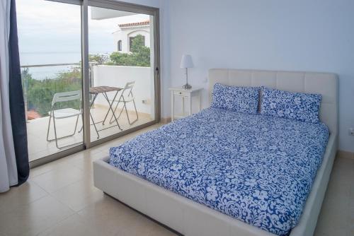 Villa Lightbooking- Queen Home