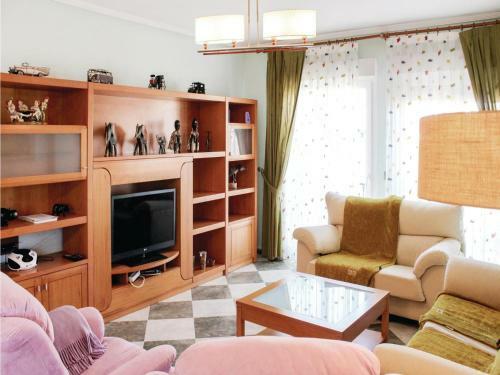 Four-bedroom Holiday Home In Playa Honda