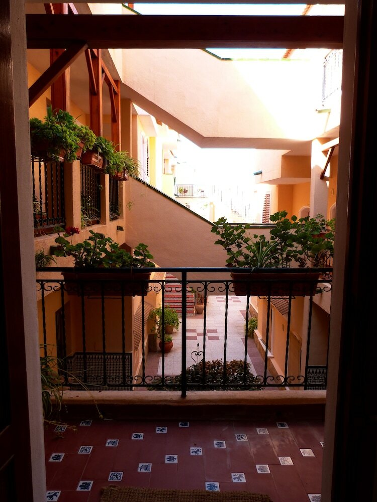 Shoal Apartamentos