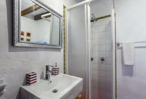 Pollenca Villa Sleeps 6 Wifi