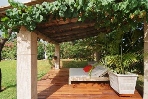 Pollenca Villa Sleeps 8 Pool