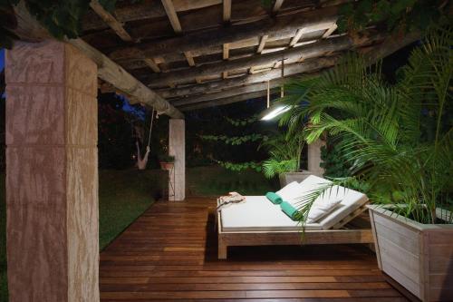 Pollenca Villa Sleeps 8 Pool