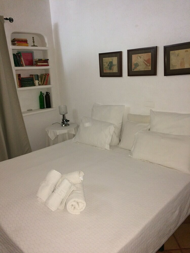Hostal Jard� De Papallones