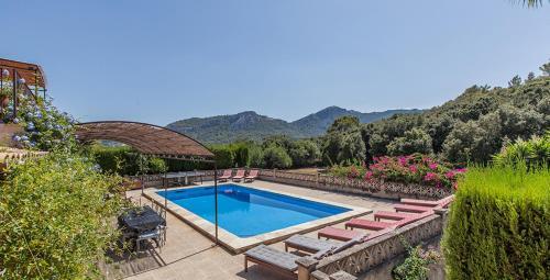 Pollenca Villa Sleeps 10 Pool Air Con