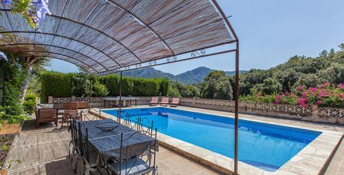 Pollenca Villa Sleeps 10 Pool Air Con