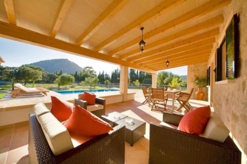 Pollenca Villa Sleeps 4 Pool Air Con Wifi T251846