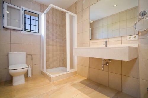 Pollenca Villa Sleeps 4 Pool Air Con Wifi T251846