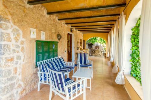 Pollenca Villa Sleeps 6 Pool Air Con Wifi T400535