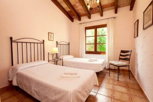 Pollenca Villa Sleeps 6 Pool Air Con Wifi T251882