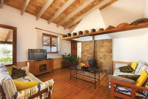 Pollenca Villa Sleeps 4 Wifi