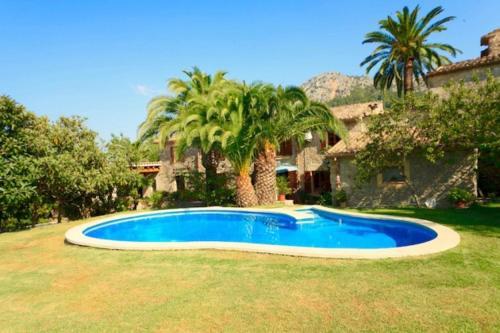 Pollenca Villa Sleeps 8 Pool Air Con Wifi T251864