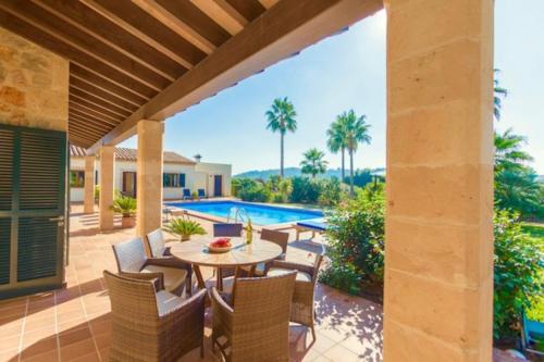 Pollenca Villa Sleeps 8 Pool Air Con Wifi T251881