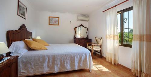 Pollenca Villa Sleeps 4