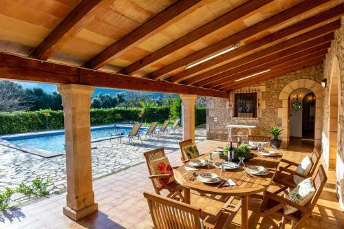 Villa Granoters With Pool