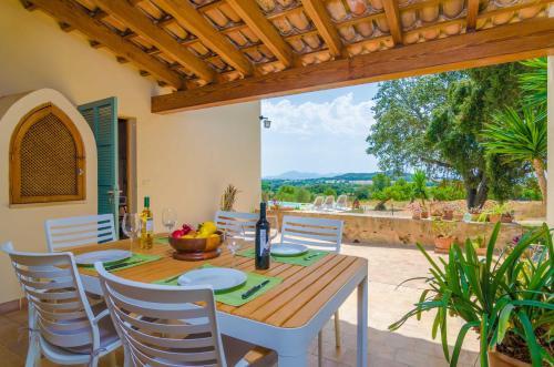 Villa Son Mora