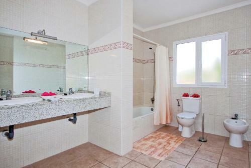 Puerto Calero Villa Sleeps 8 Wifi