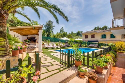 Port D'alcudia Villa Sleeps 10 Pool Air Con Wifi