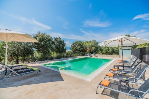 Port D'alcudia Villa Sleeps 12 Pool Wifi