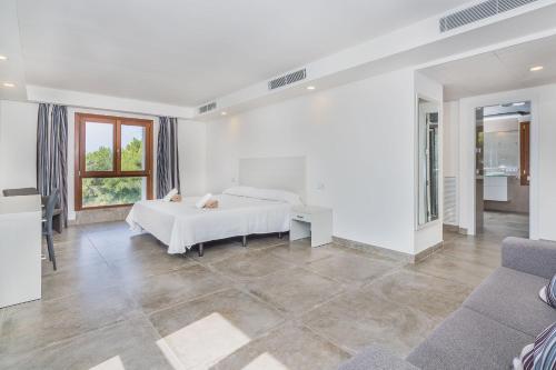 Port D'alcudia Villa Sleeps 12 Pool Wifi
