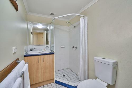 Hotel Comfort Inn & Suites Trinity Beach Club
