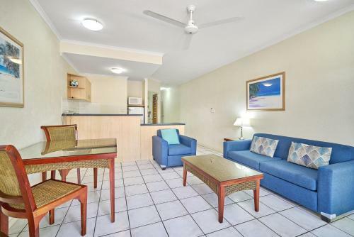 Hotel Comfort Inn & Suites Trinity Beach Club