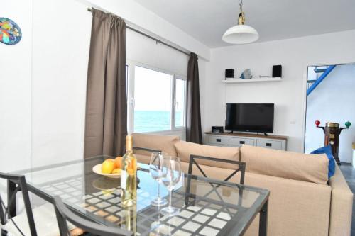 Apartamentos Roque Del Este 2017