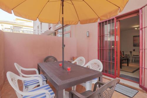 Apartamento Rincon Beach With Big Terrace, Bbq And Parking