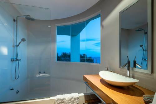 Villa Infinity -amazing Luxury Villa 3 Pools & Jacuzzi