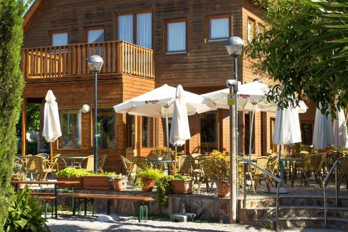 Arc De Bar� Camping & Bungalows