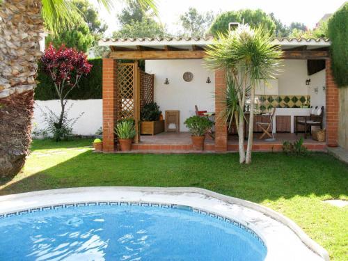 Ferienhaus Mit Pool Roda De Bar� 100s