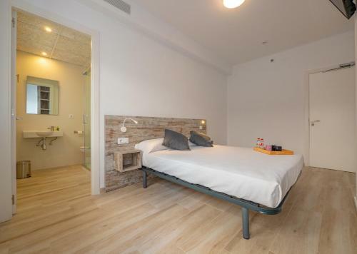 Hostal Agi Gloria Rooms