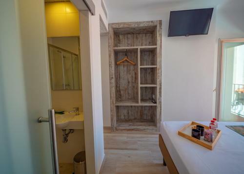 Hostal Agi Gloria Rooms