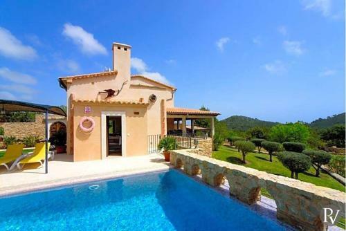 S'horta Villa Sleeps 10 Pool Air Con Wifi