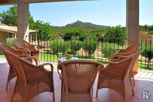 S'horta Villa Sleeps 10 Pool Air Con Wifi