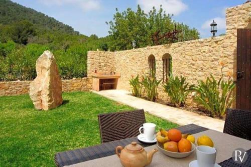 S'horta Villa Sleeps 10 Pool Air Con Wifi