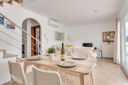 Villa Clear