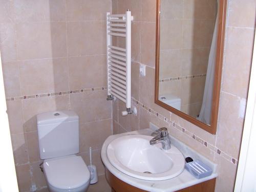 Apartamento Pre-pyrenees: Privileged Site For Hiking, Excursions And Skiing.