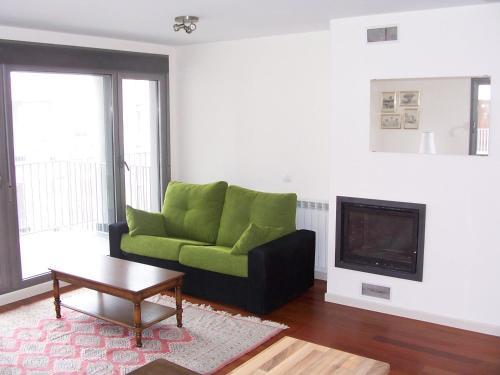 Apartamento Pre-pyrenees: Privileged Site For Hiking, Excursions And Skiing.