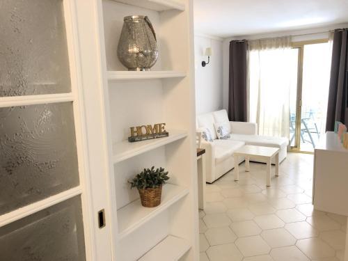T&h Novelty 113 Family Apartment