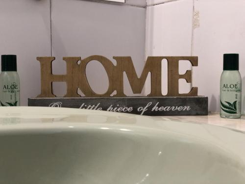 T&h Novelty 115 Family Apartment
