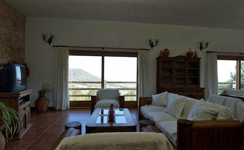 San Jose Villa Sleeps 8 Pool Wifi