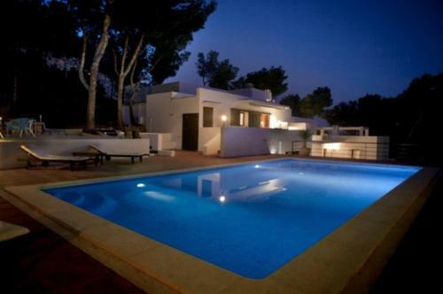 San Jose Villa Sleeps 8 Pool Air Con Wifi